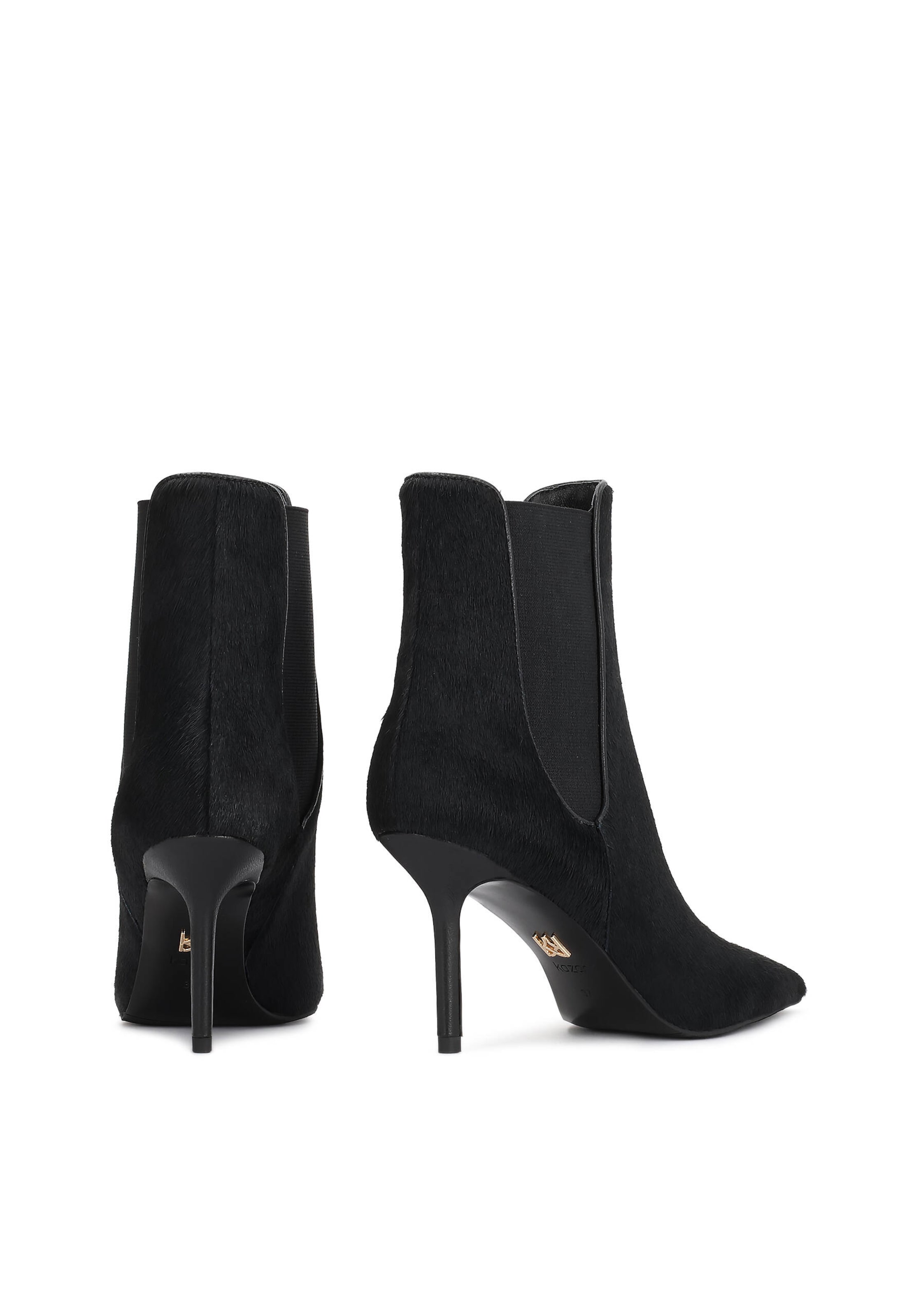 Décolleté di Kazar in nero