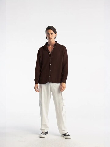 Giesto Button Up Shirt in Brown: front