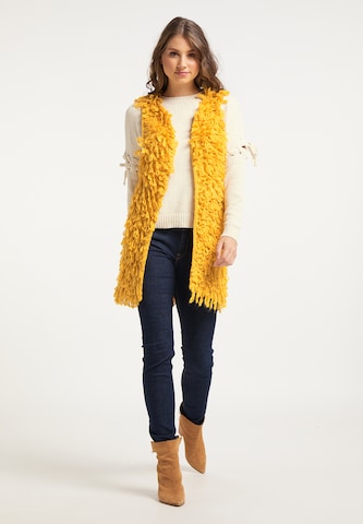 IZIA Knit Cardigan in Yellow