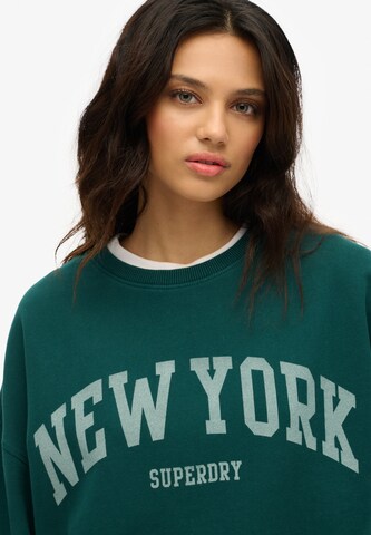 Sweat-shirt 'Athletic Essentials' Superdry en vert