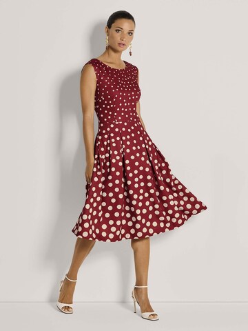 Robe MADELEINE en rouge : devant