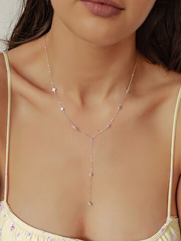 Hey Happiness Necklace 'Posy' in Silver: front