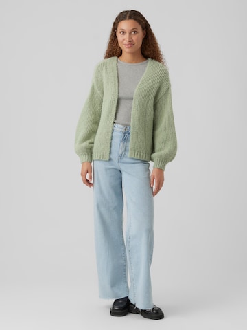 Cardigan 'MAYBE' VERO MODA en vert