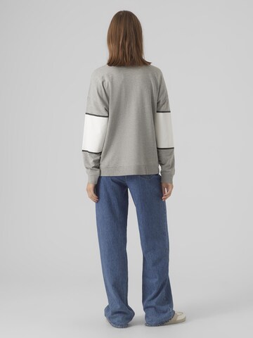 VERO MODA Sweatshirt 'SARAH' in Grey