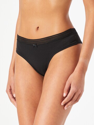 ETAM Panty in Black: front