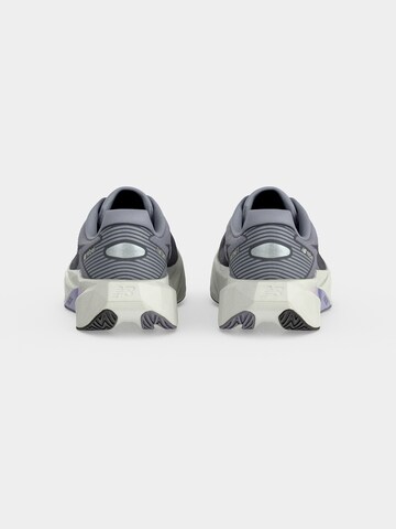 pilka new balance Bėgimo batai 'FC Rebel'