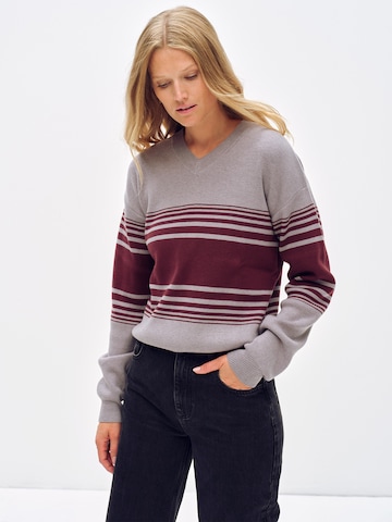 ABOUT YOU x Toni Garrn - Jersey 'Penelope' en gris