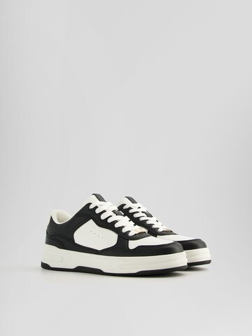 Bershka Platform trainers in Black