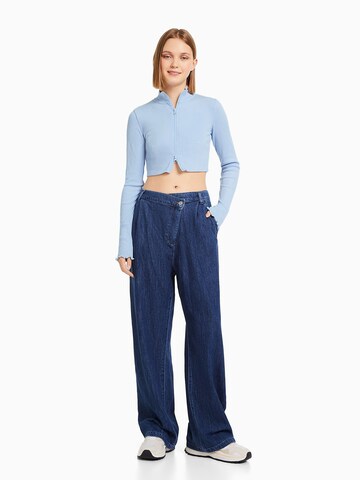 Bershka Strickjacke in Blau