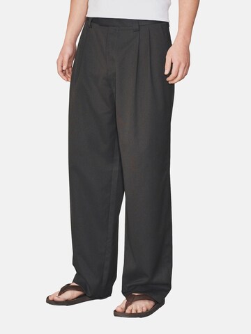 Next Loose fit Pleat-Front Pants 'Edit' in Brown: front