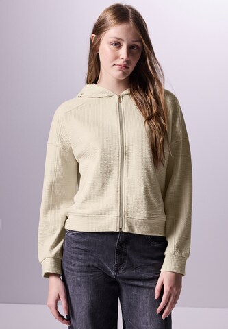 Street One Studio Kurze Sweatjacke in Beige: Vorderseite
