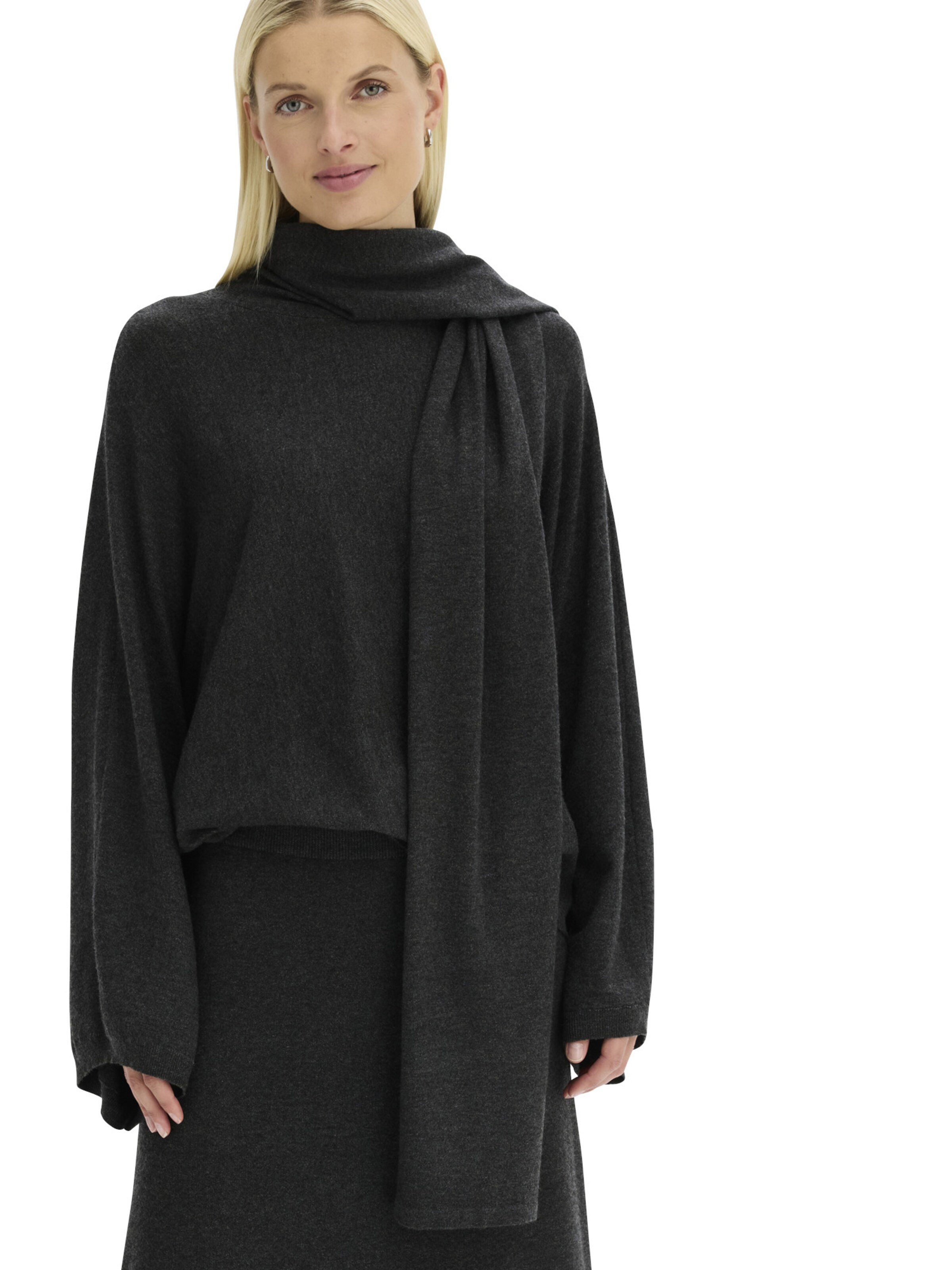 Pullover di bonprix in grigio: frontale