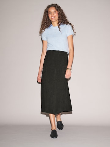 Next - Falda en verde: frente