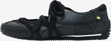 Desigual Matalavartiset tennarit värissä musta: etupuoli