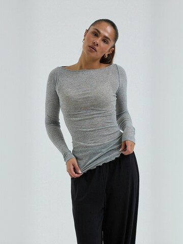 T-shirt Seamless Basic en gris : devant