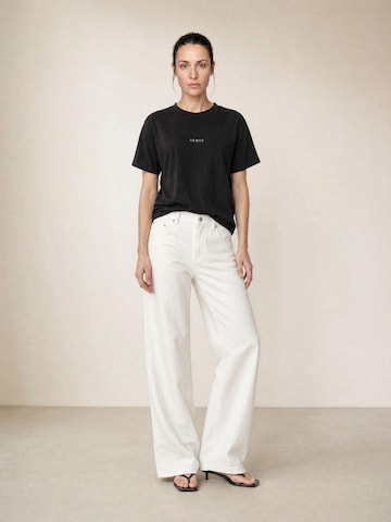 T-shirt 'The Alexi Logo T-shirt - Black' ARMIE en noir : devant