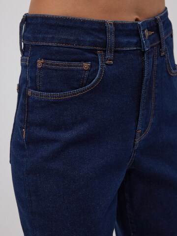 Mavi Regular Jeans 'Star' in Blau
