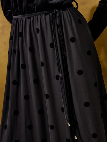 Abito di love & roses in nero