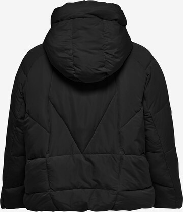 ONLY Carmakoma Jacke in Schwarz