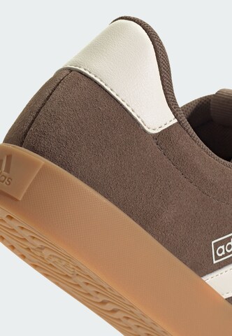 ADIDAS SPORTSWEAR Sneaker low 'VL Court 3.0' in Braun