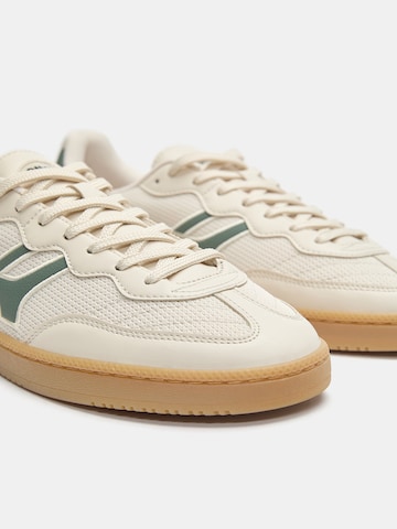 Pull&Bear Låg sneaker i beige