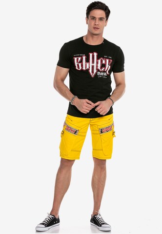 CIPO & BAXX Regular Shorts in Gelb