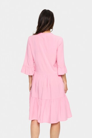 SAINT TROPEZ - Vestido em rosa