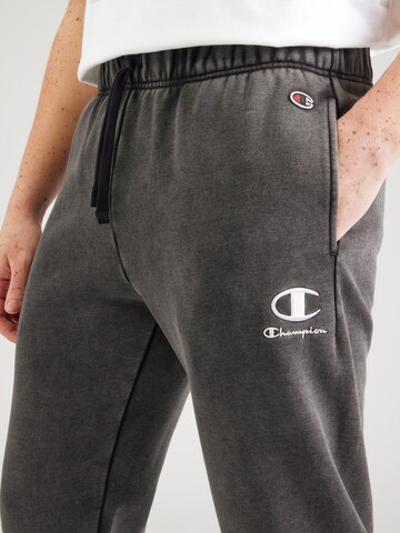 Tapered Pantaloni di Champion Authentic Athletic Apparel in nero