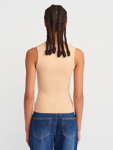 Dilvin - Blusa em bege