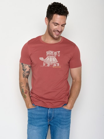 GREENBOMB Shirt 'Guide Turtle Walk' in Rood: voorkant