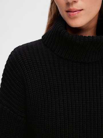 SELECTED FEMME Sweater 'SEFIKA' in Black