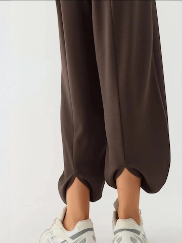Tapered Pantaloni di Hiccup in marrone