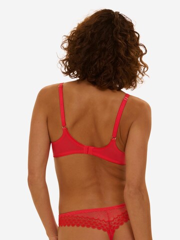 Simone Perele T-shirt Bra 'Radieuse' in Red
