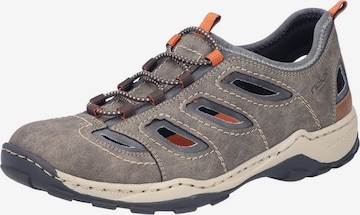 Rieker Slipper 'Oilybuk' in Braun: Vorderseite