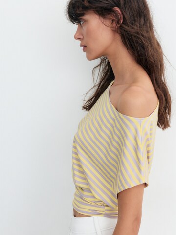 T-shirt Pull&Bear en jaune