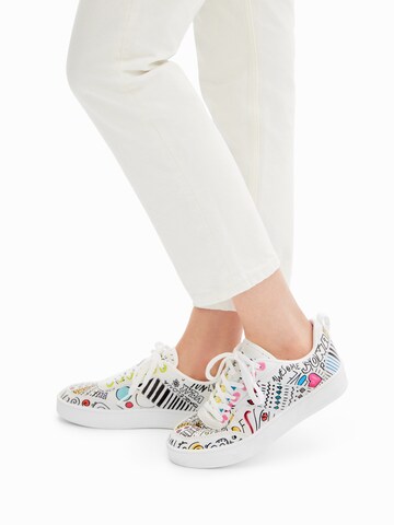 Sneaker bassa di Desigual in bianco