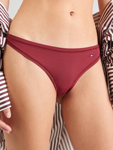Tommy Hilfiger Underwear Tanga 'Essential' – červená: přední strana