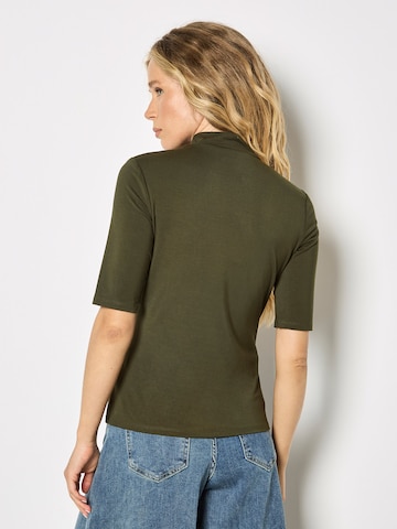 Chemisier ' ' Apricot en vert
