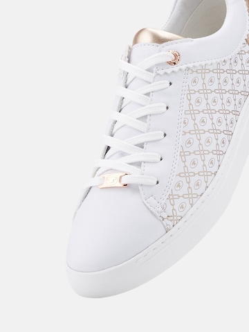 Baskets basses TOM TAILOR en blanc