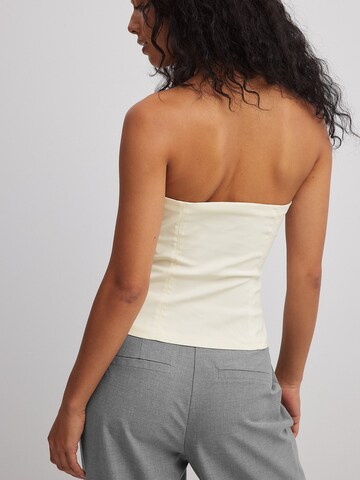 NA-KD Top in Weiß