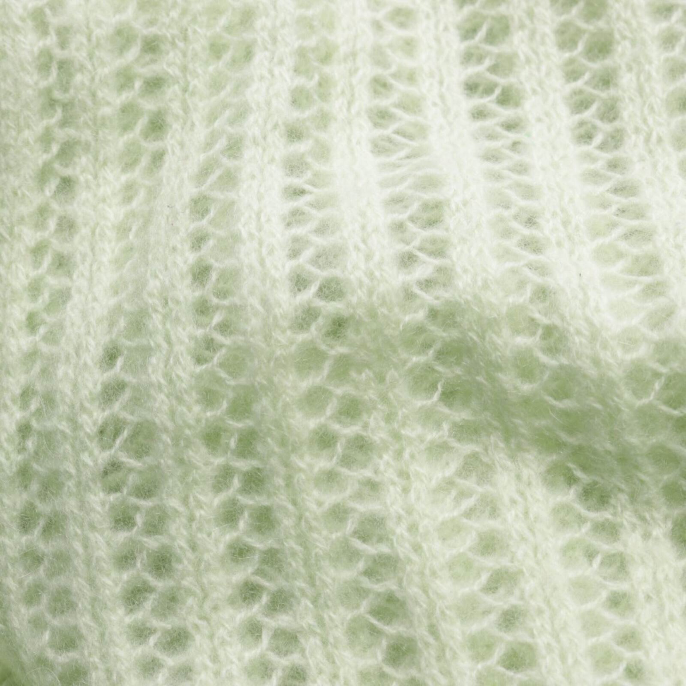 DELICATELOVE Pullover / Strickjacke S in Grün