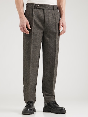 TRAPP Loose fit Trousers with creases in Grey: front