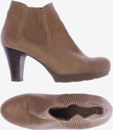 UNISA Dress Boots in 40 in Brown: front