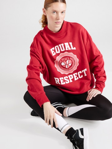 PUMA - Sweatshirt de desporto 'Game Love' em vermelho