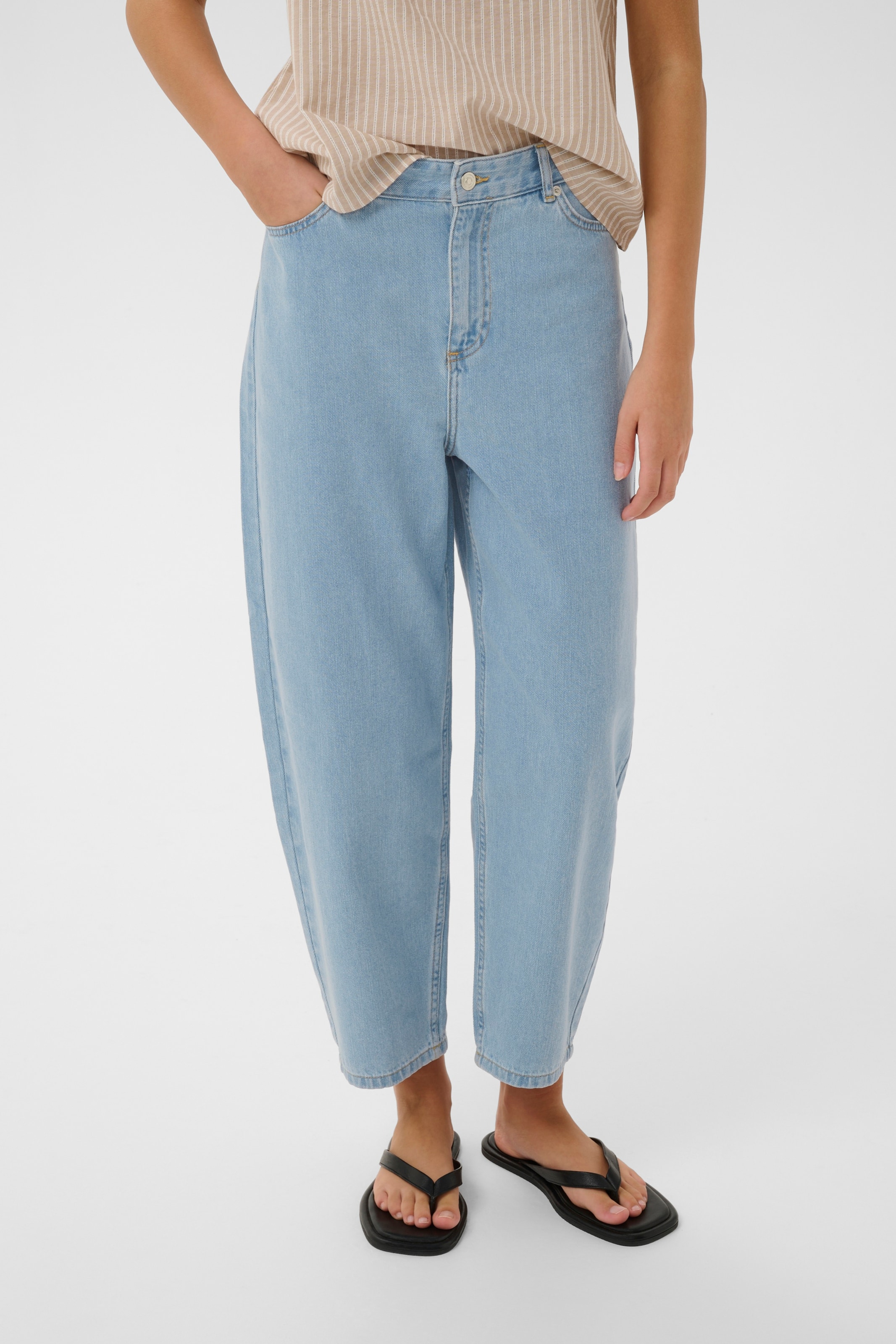 InWear Loosefit Džíny 'Karfina' – modrá: přední strana