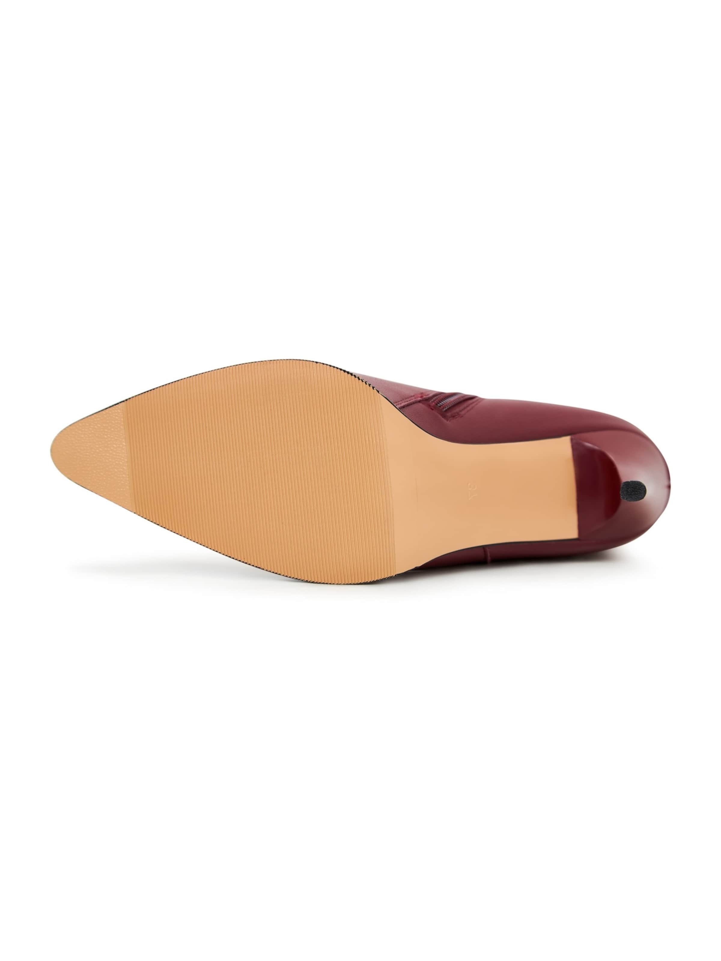 CESARE GASPARI Ankle Boots in Rot