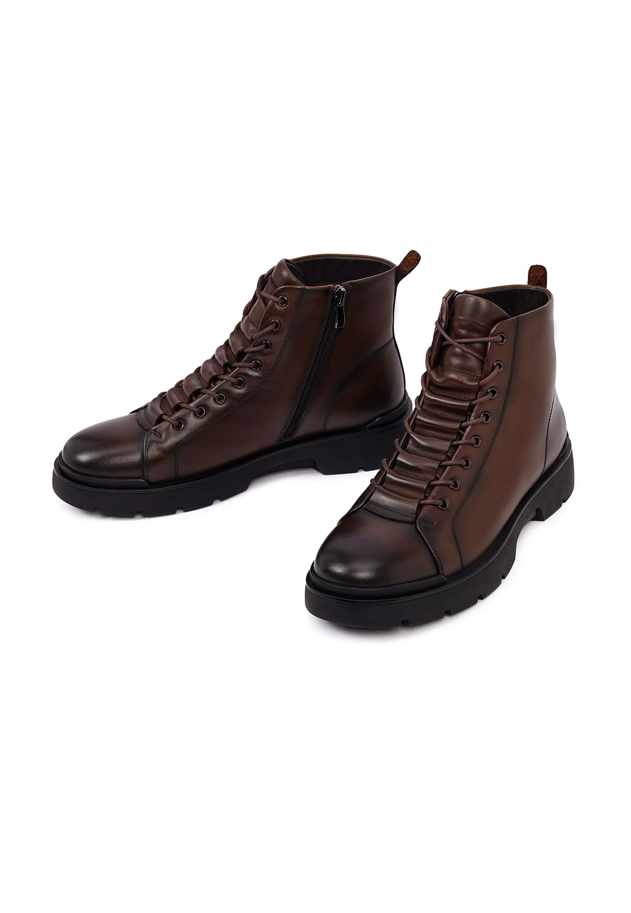 Derimod Lace-up boots in Brown