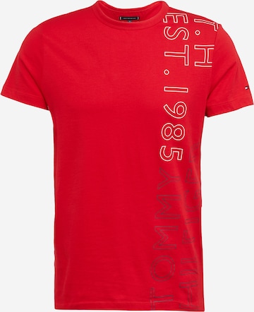 T-Shirt TOMMY HILFIGER en rouge : devant