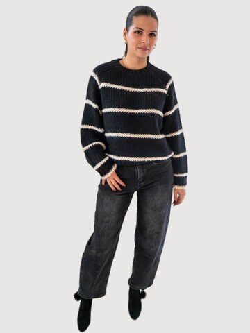 WEARABLE STORIES Sweater 'Nayla' in Black