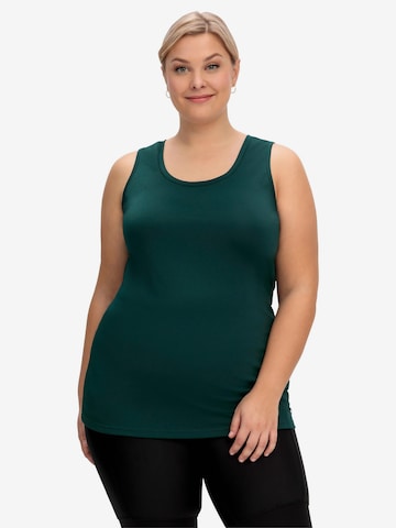 SHEEGO Sports Top in Green: front